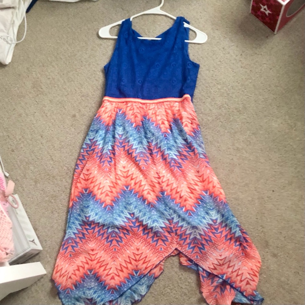 Gorgeous patterned lace summer dress